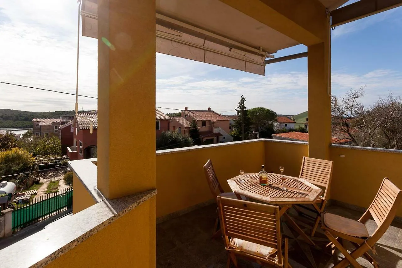 Apartments Klara Pomer Croatia