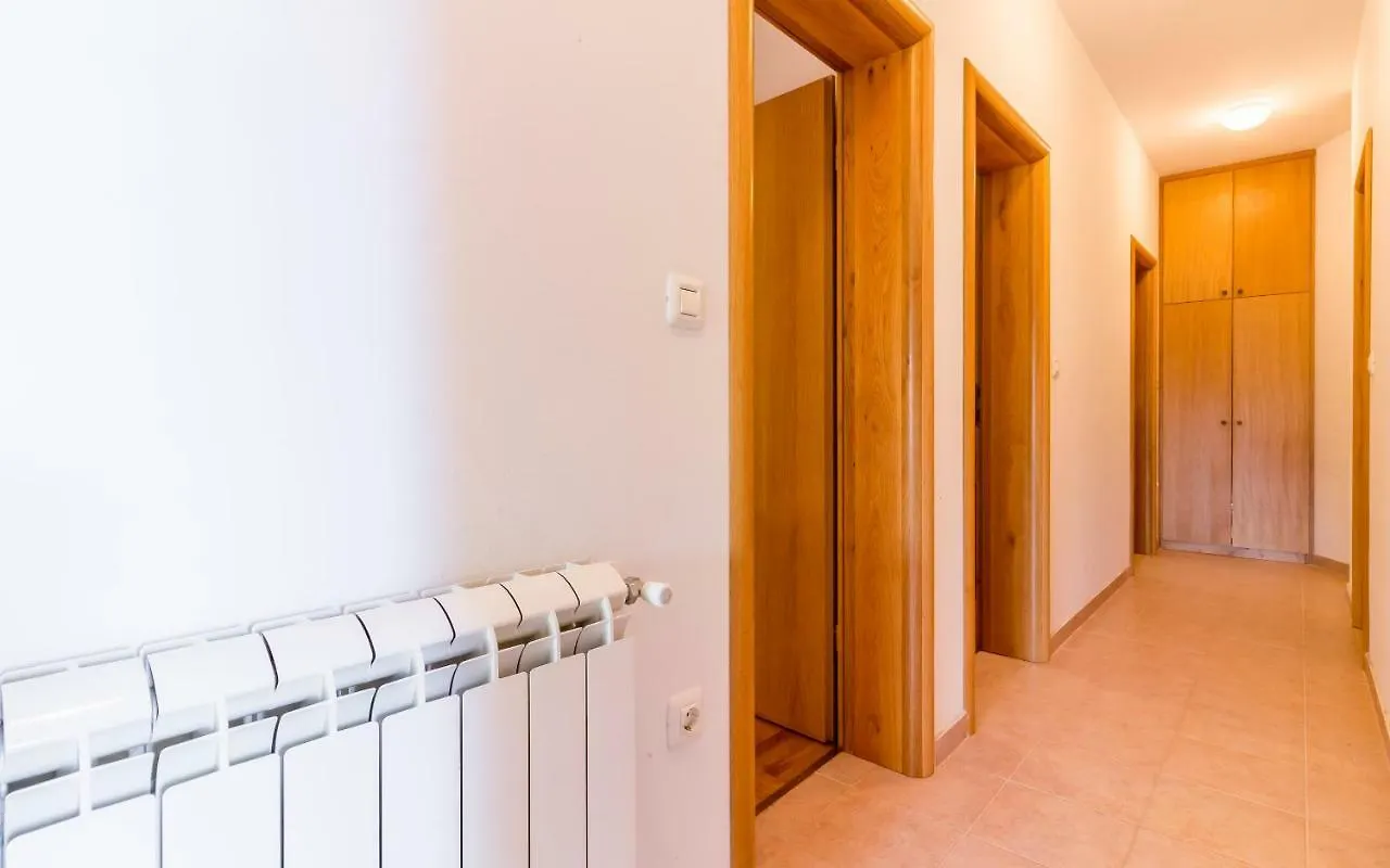 Apartments Klara Pomer