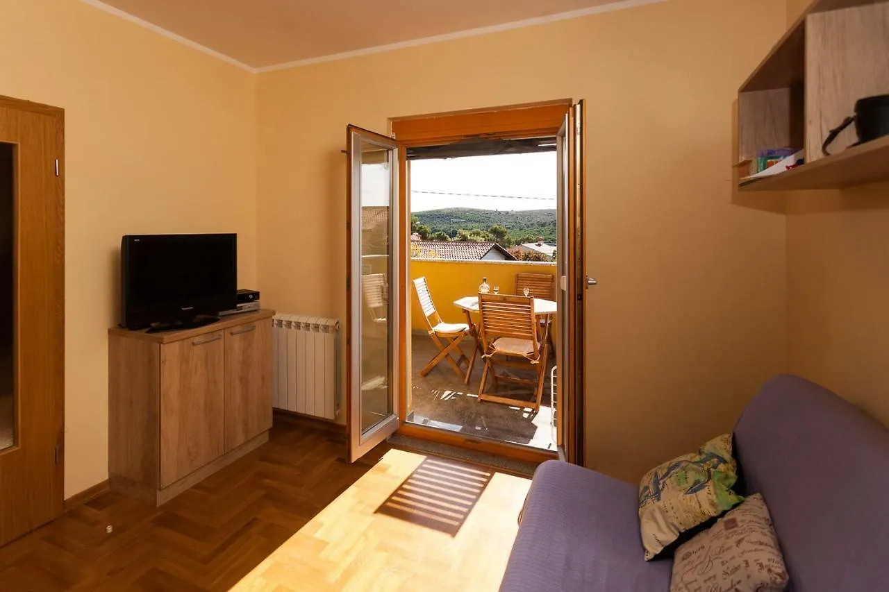 Apartments Klara Pomer Croatia